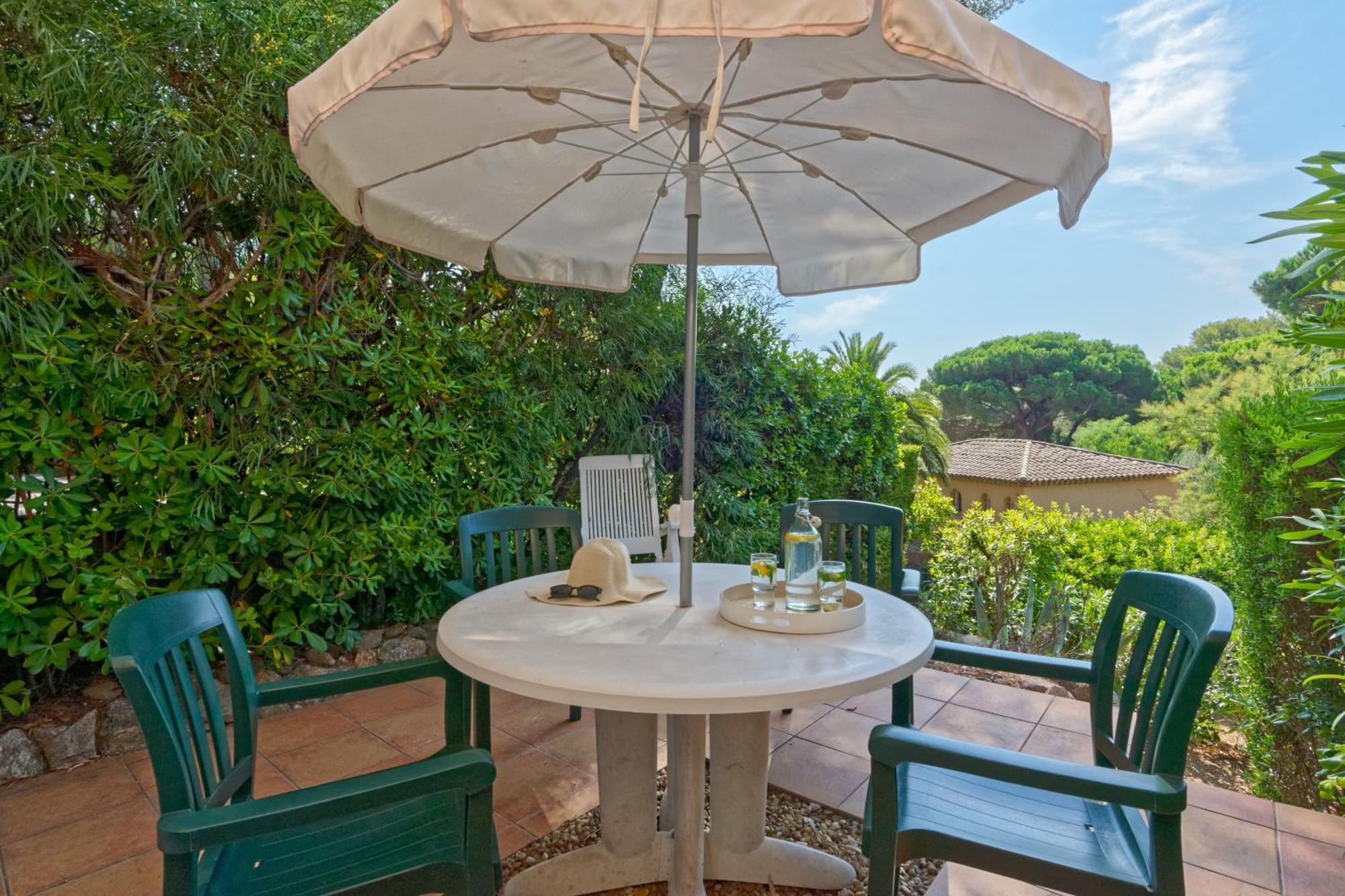 Residence Partenaire Le Domaine De Garlande Cavalaire-sur-Mer Esterno foto