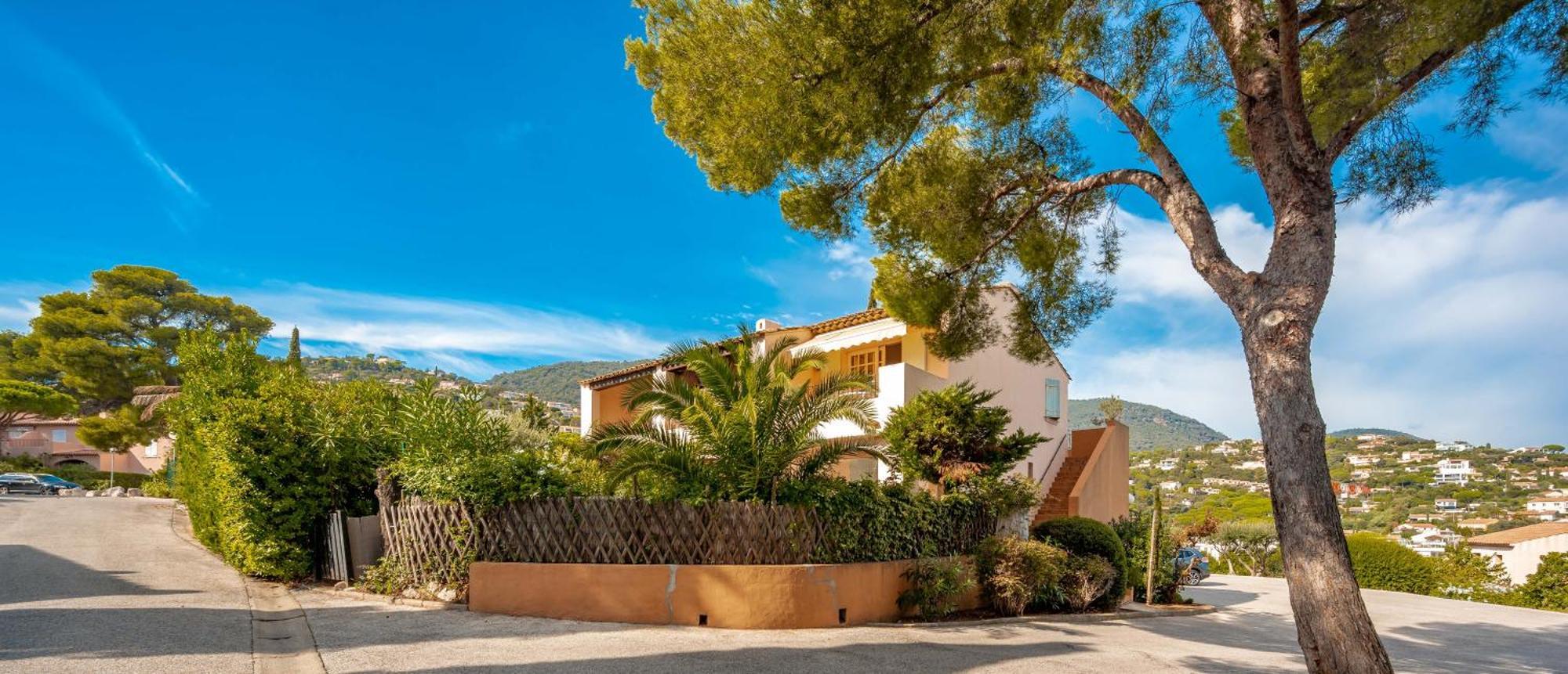 Residence Partenaire Le Domaine De Garlande Cavalaire-sur-Mer Esterno foto
