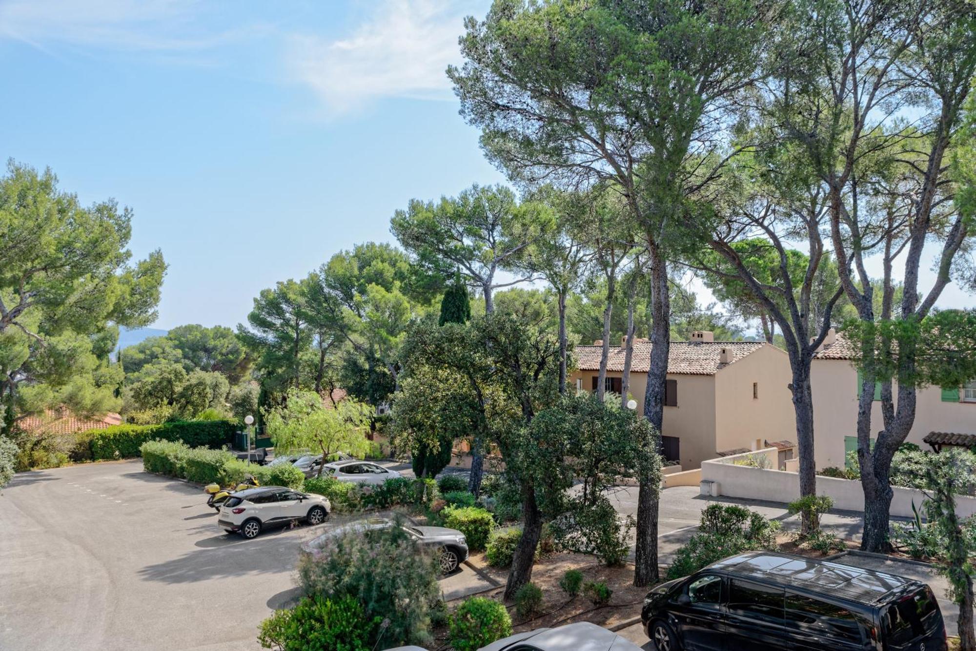 Residence Partenaire Le Domaine De Garlande Cavalaire-sur-Mer Esterno foto